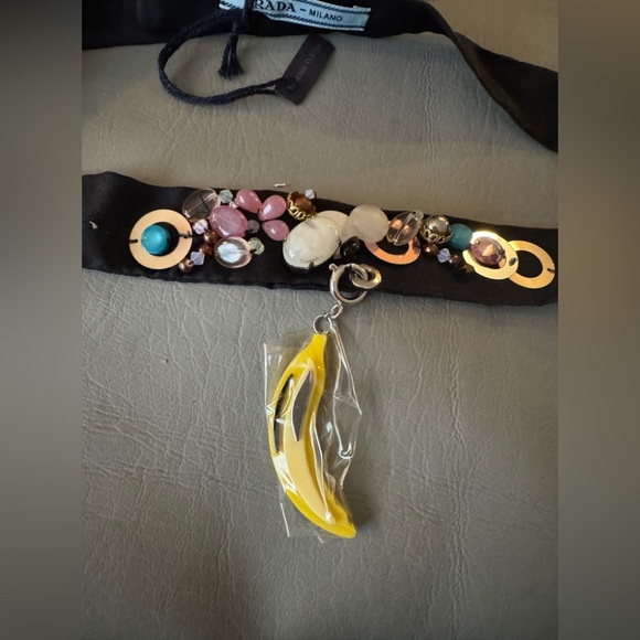 Prada bejeweled Banana Choker - Picture 7 of 8